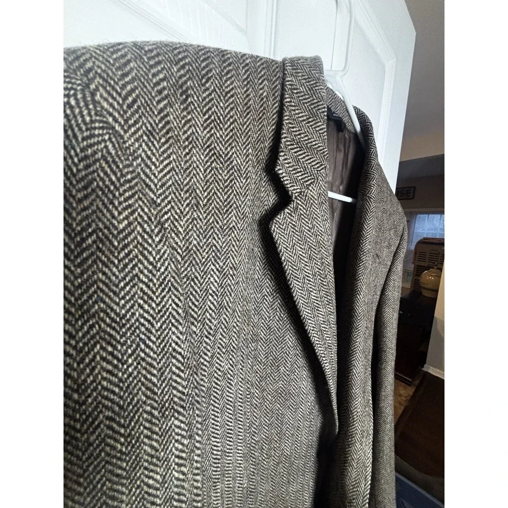 Harris Tweed Jos A Bank Brown Herringbone Blazer Men's 44L Wool Leather Buttons*